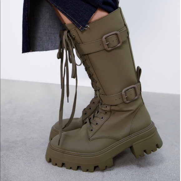 LACED BOOT || BLOGGER FAV - Picture 7 of 11